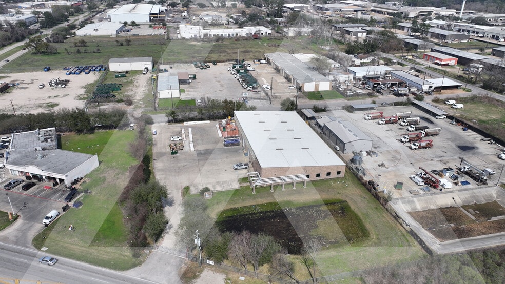 More Photos Of 9424 W Little York Rd, Houston Warehouse For Lease