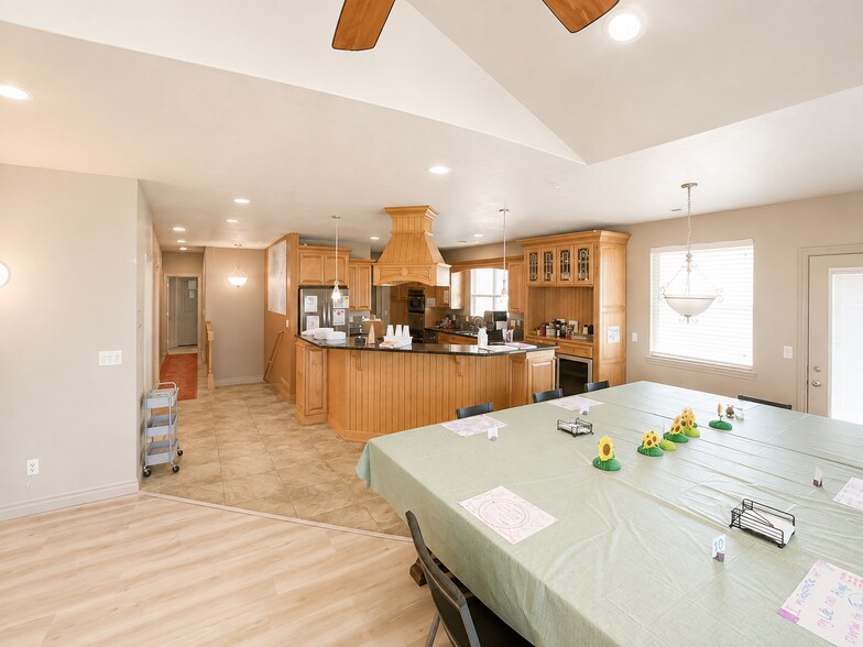 More Photos Of 1950 Keene Rd, Richland Office For Sale