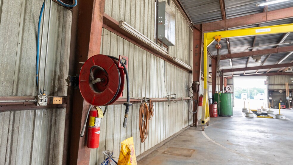 More Photos Of 565 Thomas St, Camilla Industrial For Sale