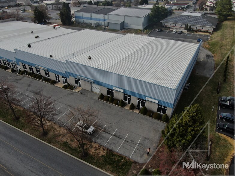 More Photos Of 1114-1124 Commons Blvd, Reading Flex For Sale