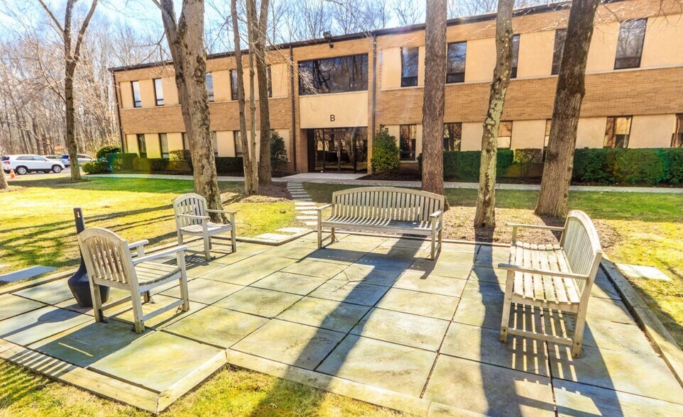 More Photos Of 12 Roszel Rd, Princeton Medical For Lease
