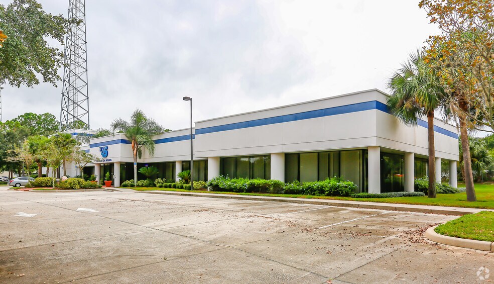 More Photos Of 31 Skyline Dr, Lake Mary Movie Radio TVStudio For Lease