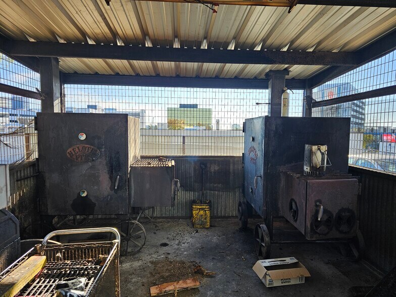 More Photos Of 8222 Wurzbach Rd, San Antonio Medical For Sale