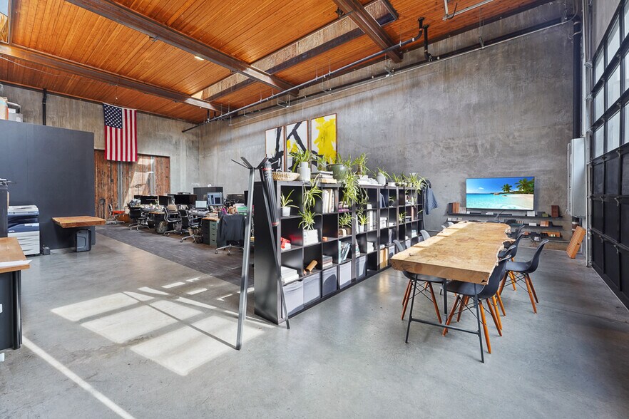 More Photos Of 6 Dravus St, Seattle Warehouse For Sale