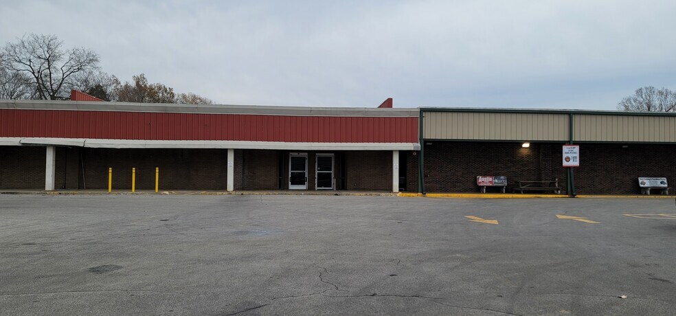 More Photos Of 101 US Highway 41 Alt S Hwy, Providence Storefront For Lease