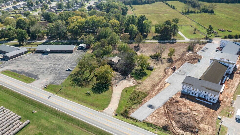 More Photos Of 2280 N Center St, Fayetteville Office For Sale