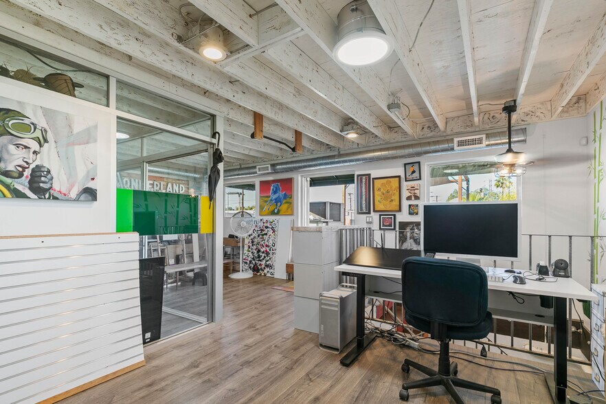 More Photos Of 10542 Burbank Blvd, North Hollywood Storefront Retail Office For Sale