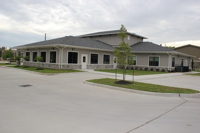 More Photos Of 13621 Will Clayton Pky, Humble Medical For Lease