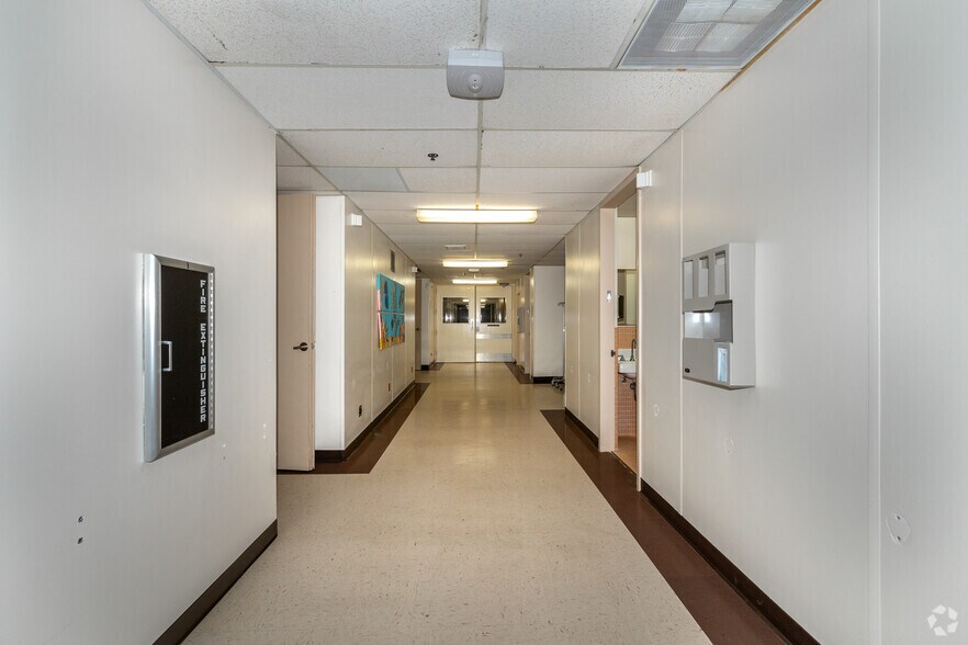 More Photos Of 100 E Helen St, Herington Healthcare For Sale