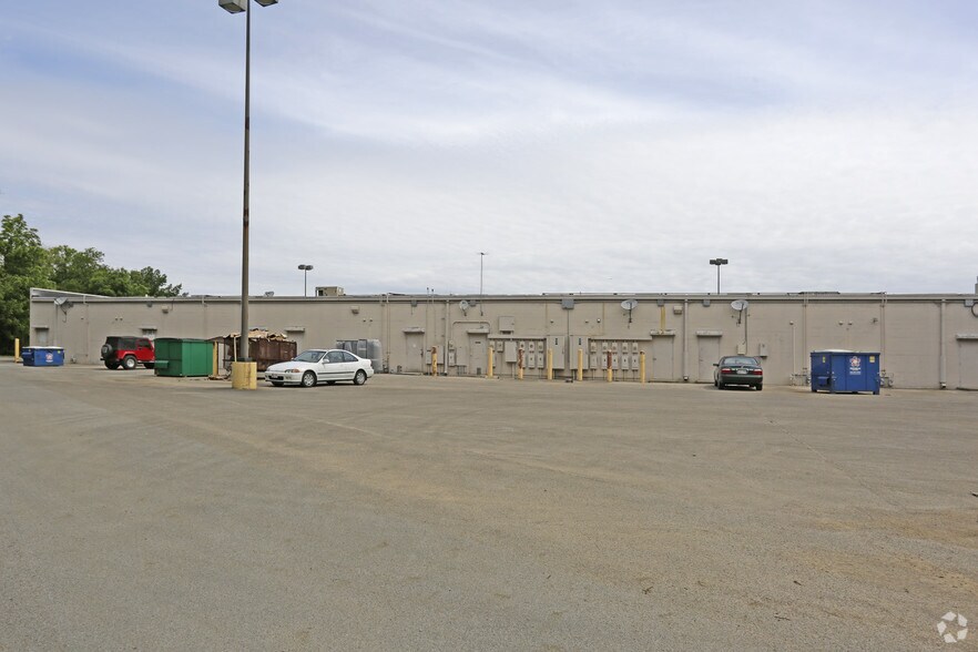 More Photos Of 9408 Apison Pike, Ooltewah Storefront For Lease