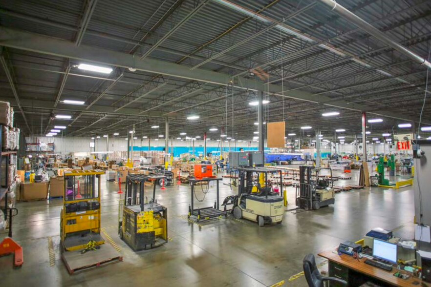 More Photos Of 3303 W Tech Blvd, Miamisburg Manufacturing For Sale