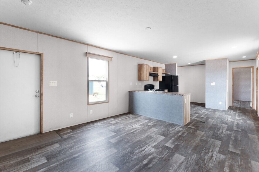 More Photos Of , Kingsland Specialty For Sale
