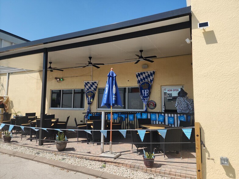 More Photos Of 111 W Olympia Ave, Punta Gorda Restaurant For Sale