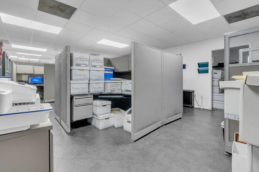 More Photos Of 10325 Central Ave, Montclair Auto Dealership For Lease