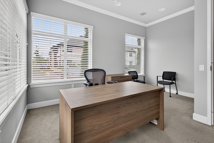 More Photos Of 7806 E 108th St S, Tulsa Office For Lease