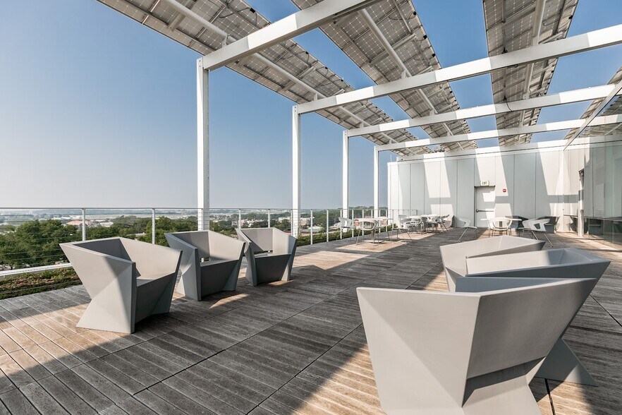 More Photos Of 500 S Clinton St, Iowa City Office Residential For Lease