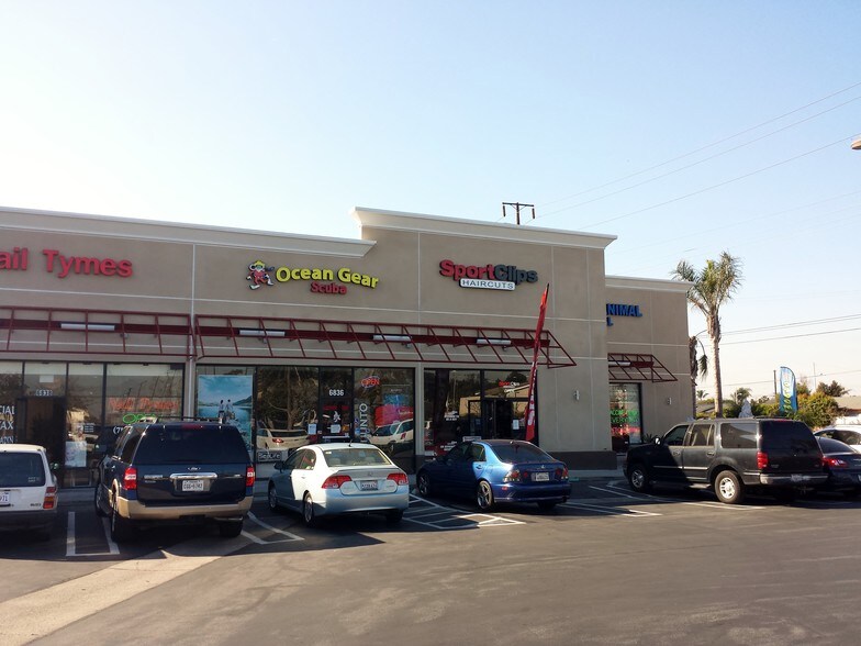 More Photos Of 6854-6862 Edinger Ave, Huntington Beach Freestanding For Lease