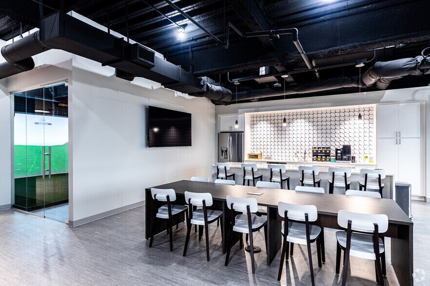 More Photos Of 4700 Belleview Ave, Kansas City Office For Lease