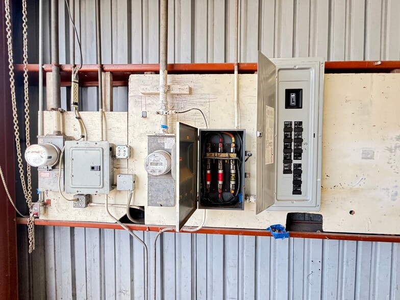 More Photos Of 1359 Van Dyke Ave, San Francisco Service For Sale