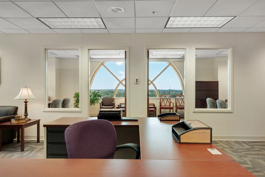 More Photos Of 1022 W 23rd St, Panama City Office Residential For Lease