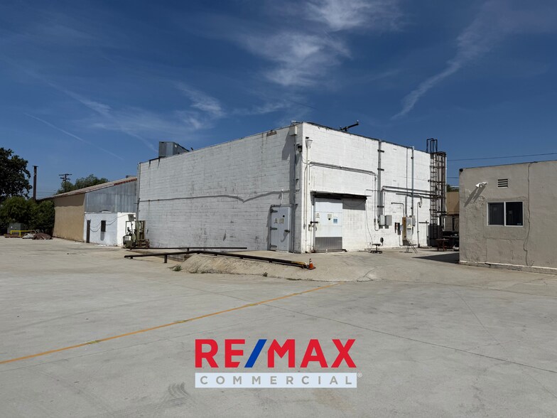 More Photos Of 12025 Hadley St, Whittier Unknown For Lease