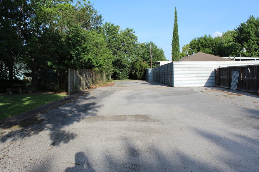 More Photos Of 308 Preston Ave, Pasadena Religious Facility For Sale