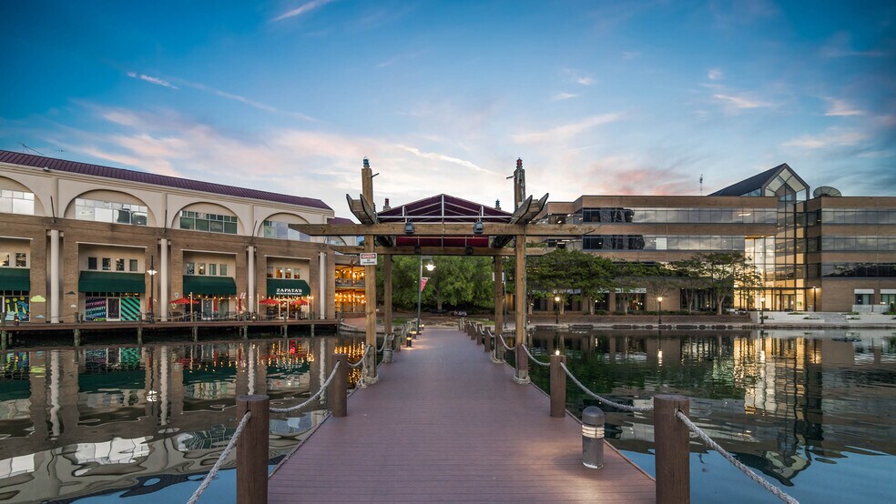 More Photos Of 8801 JM Keynes Dr, Charlotte Office For Lease