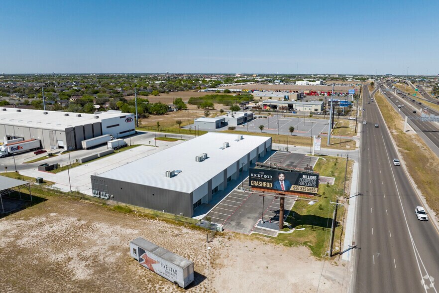 More Photos Of 5101 N Cage Blvd, Pharr Warehouse For Lease