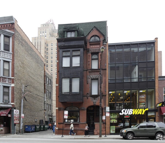 More Photos Of 814 N State St, Chicago Storefront Retail Residential For Lease