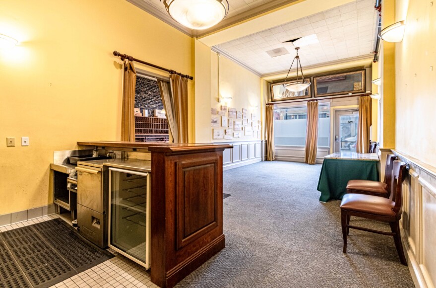 More Photos Of 216-220 Linden Ave, South San Francisco Apartments For Lease