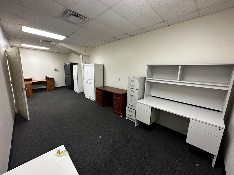 More Photos Of 797 Cool Spring Rd, Mingo Junction Office For Lease