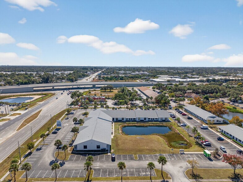 More Photos Of 11350 66th St, Largo Office Residential For Lease