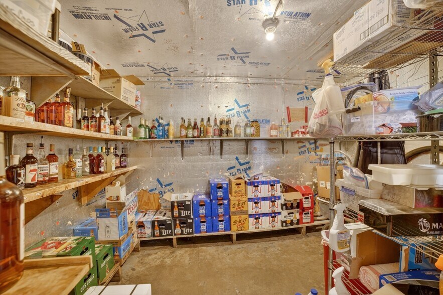 More Photos Of 304 FM 148, Terrell Sports And Entertainment For Sale