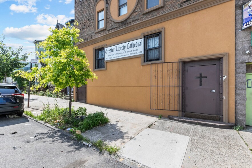 Primary Photo Of 450 E 172nd St, Bronx Religious Facility For Sale