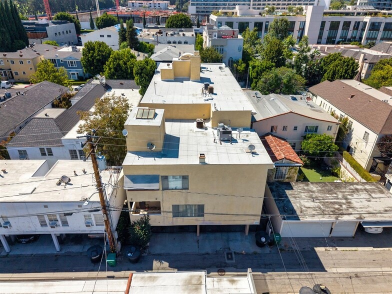 More Photos Of 9930 Durant Dr, Beverly Hills Apartments For Sale