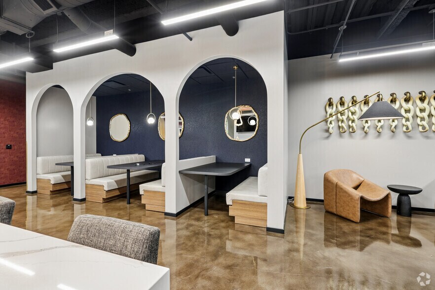 More Photos Of 1801 West End Ave, Nashville Coworking Space