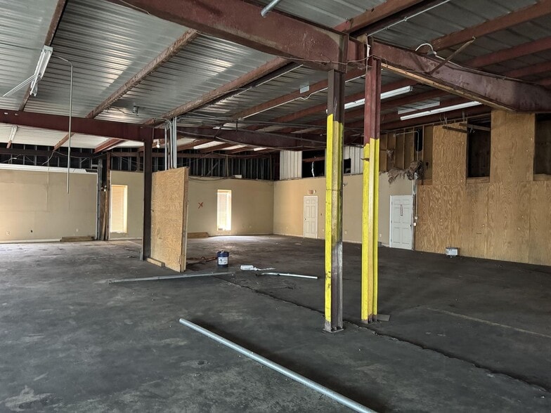 More Photos Of 4342 Michoud Blvd, New Orleans Manufacturing For Sale