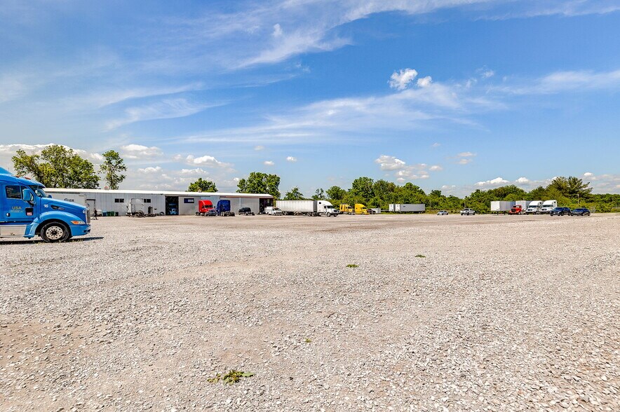 More Photos Of 440 W Pontoon Rd, Granite City Land For Sale