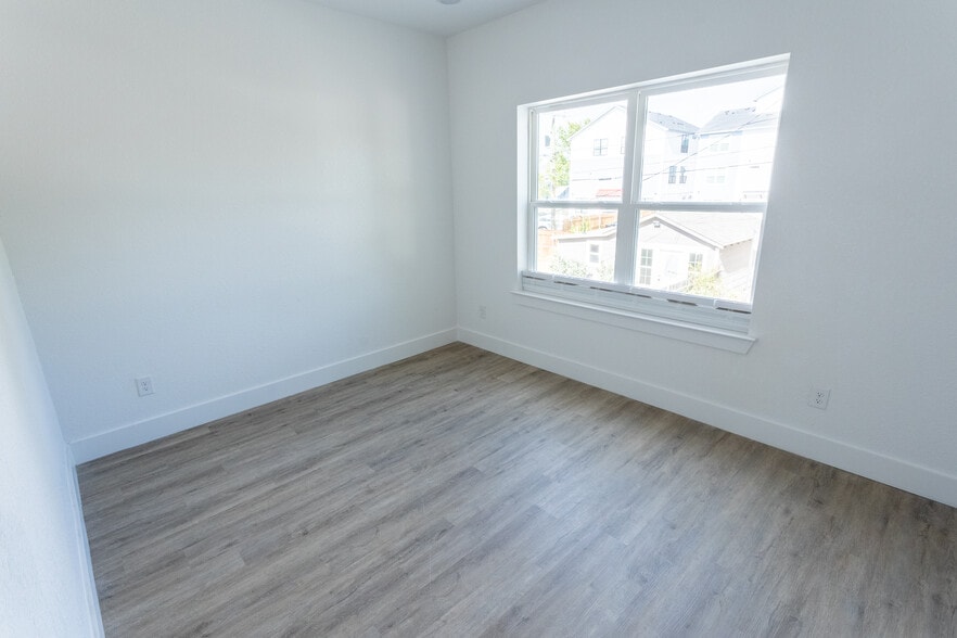 More Photos Of , Fort Worth Multifamily For Sale