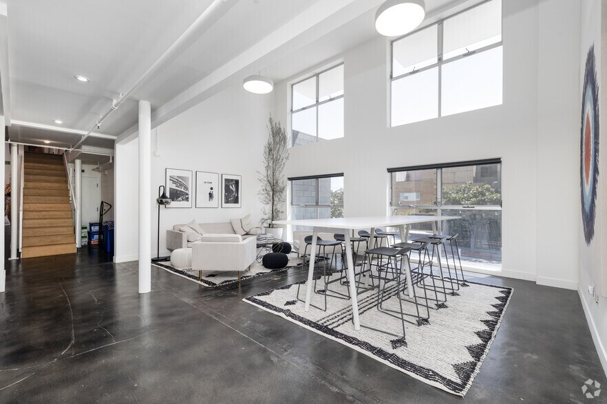 More Photos Of 1617 Broadway, Santa Monica Loft Creative Space For Sale