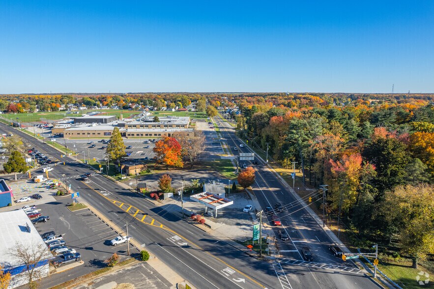 More Photos Of 1680 Blackwood Clementon Rd, Blackwood Service Station For Sale