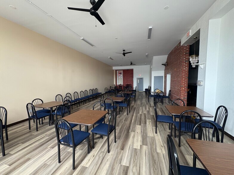 More Photos Of 1412 Main St, Buffalo Office For Sale