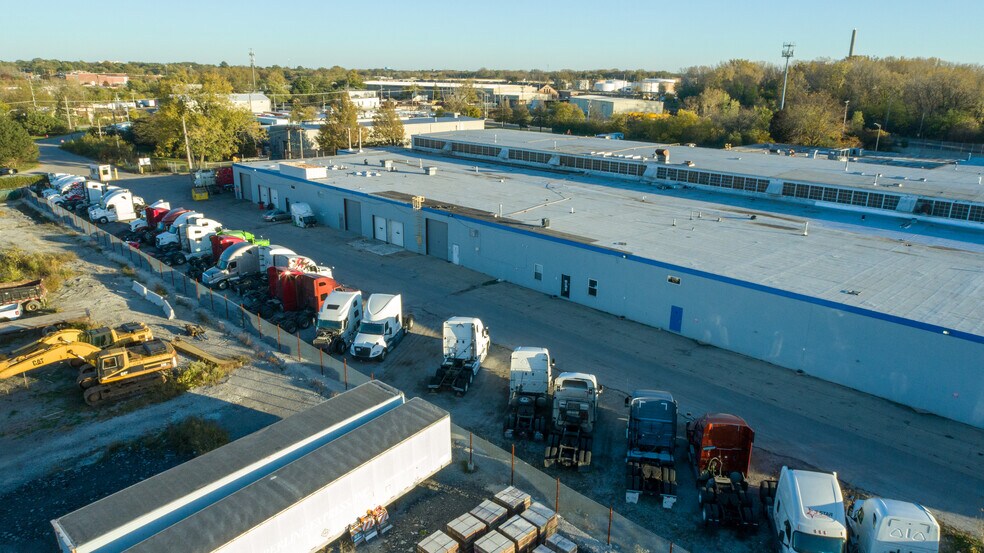 More Photos Of 3500 W 127th St, Blue Island Manufacturing For Sale