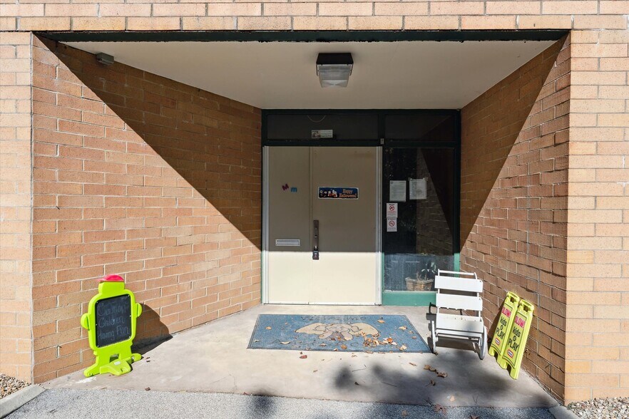 More Photos Of 3333 Brecksville Rd, Richfield Office For Lease