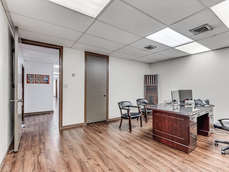 More Photos Of 325 Dean A Mcgee Ave, Oklahoma City Office For Sale