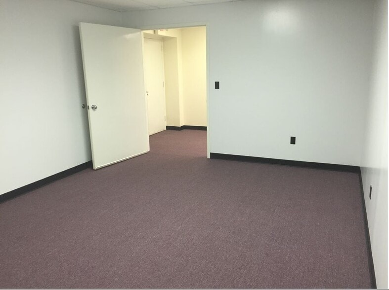 More Photos Of 120 Kisco Ave, Mount Kisco Light Manufacturing For Lease