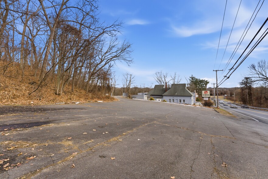 More Photos Of 330 Fuller Rd, Chicopee Distribution For Sale