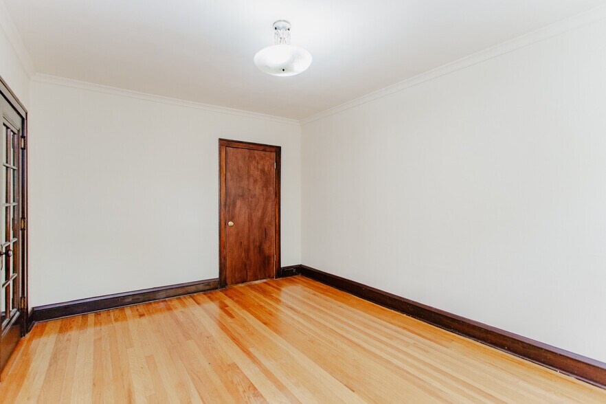 More Photos Of 2903 N Linder Ave, Chicago Apartments For Sale