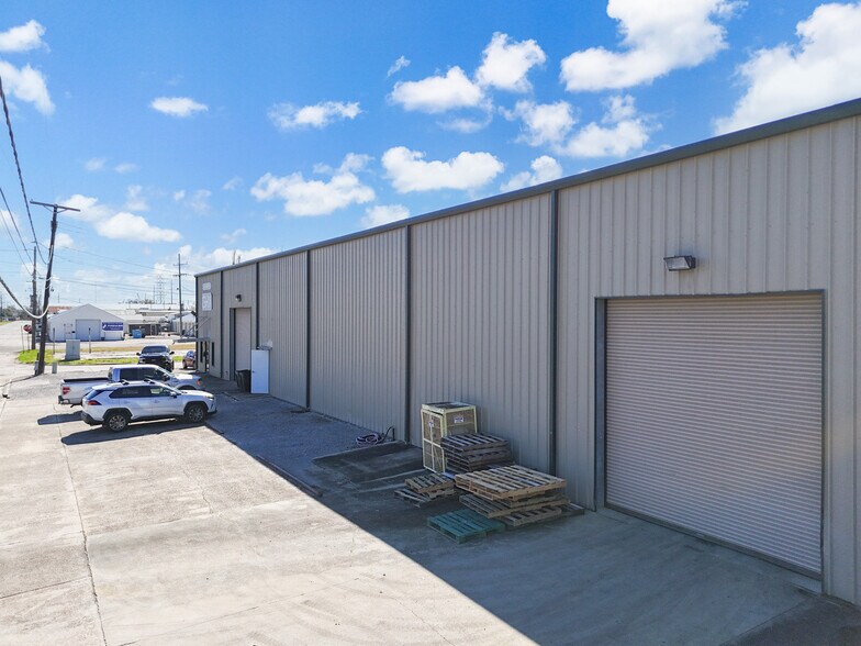 More Photos Of 520 Magnolia St, Houma Warehouse For Sale
