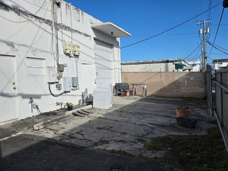 More Photos Of 1210 NE 8th Ave, Fort Lauderdale Warehouse For Sale